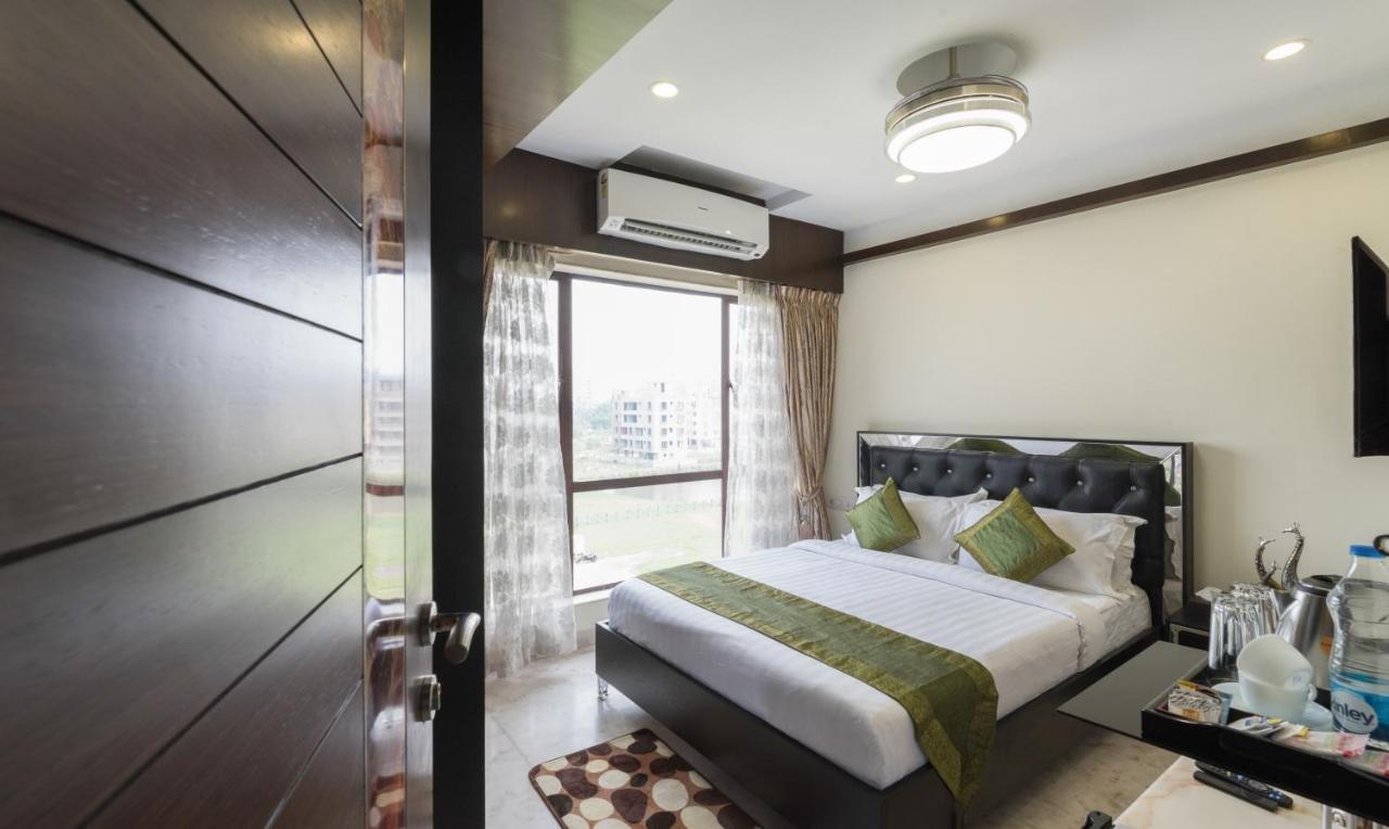 Treebo Soho Newtown Hotel Kolkata Bagian luar foto